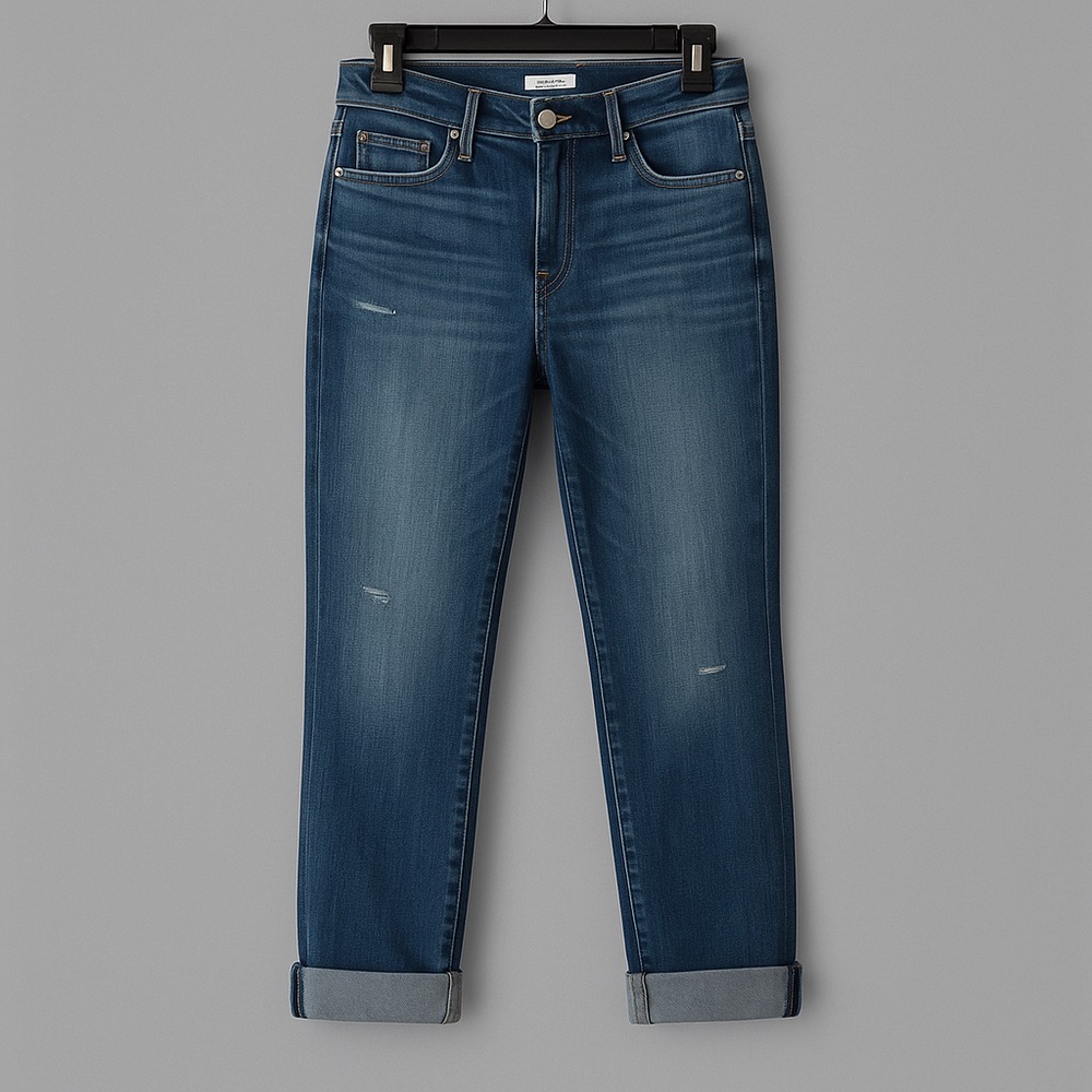 NWT
KUT from the Kloth
Women’s Capri
Size 00
